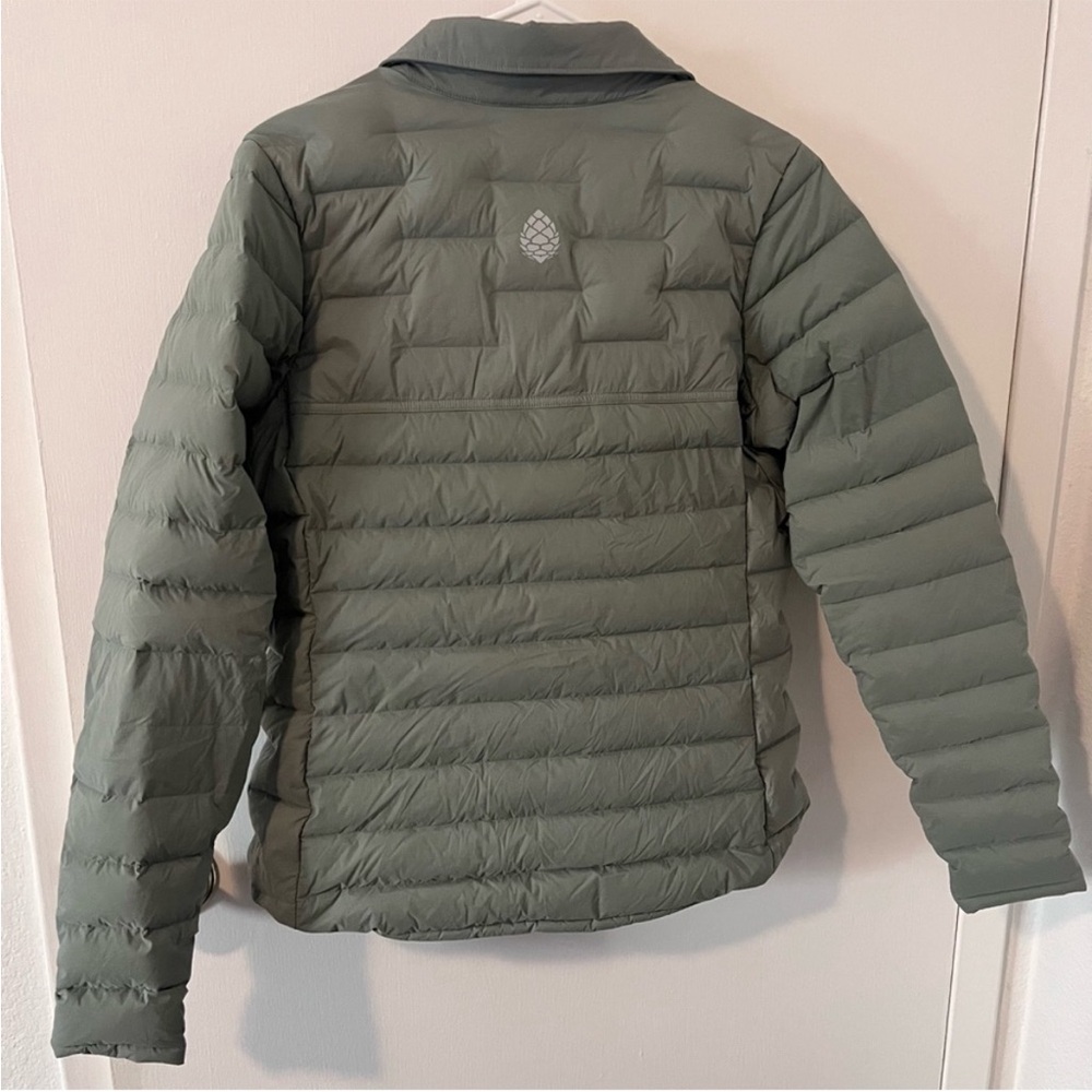 Stio Skillet Snap Insulated Stretch Down Jacket in Sage Green - Picture 10 of 12